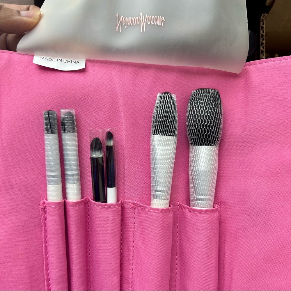 Pink Makeup Brush Set with Case